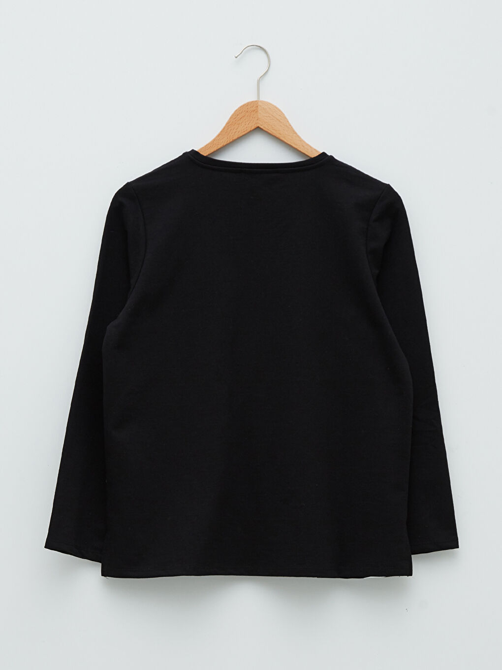 Siyah V Yaka Çizgili Uzun Kollu Kadın Tişört-6