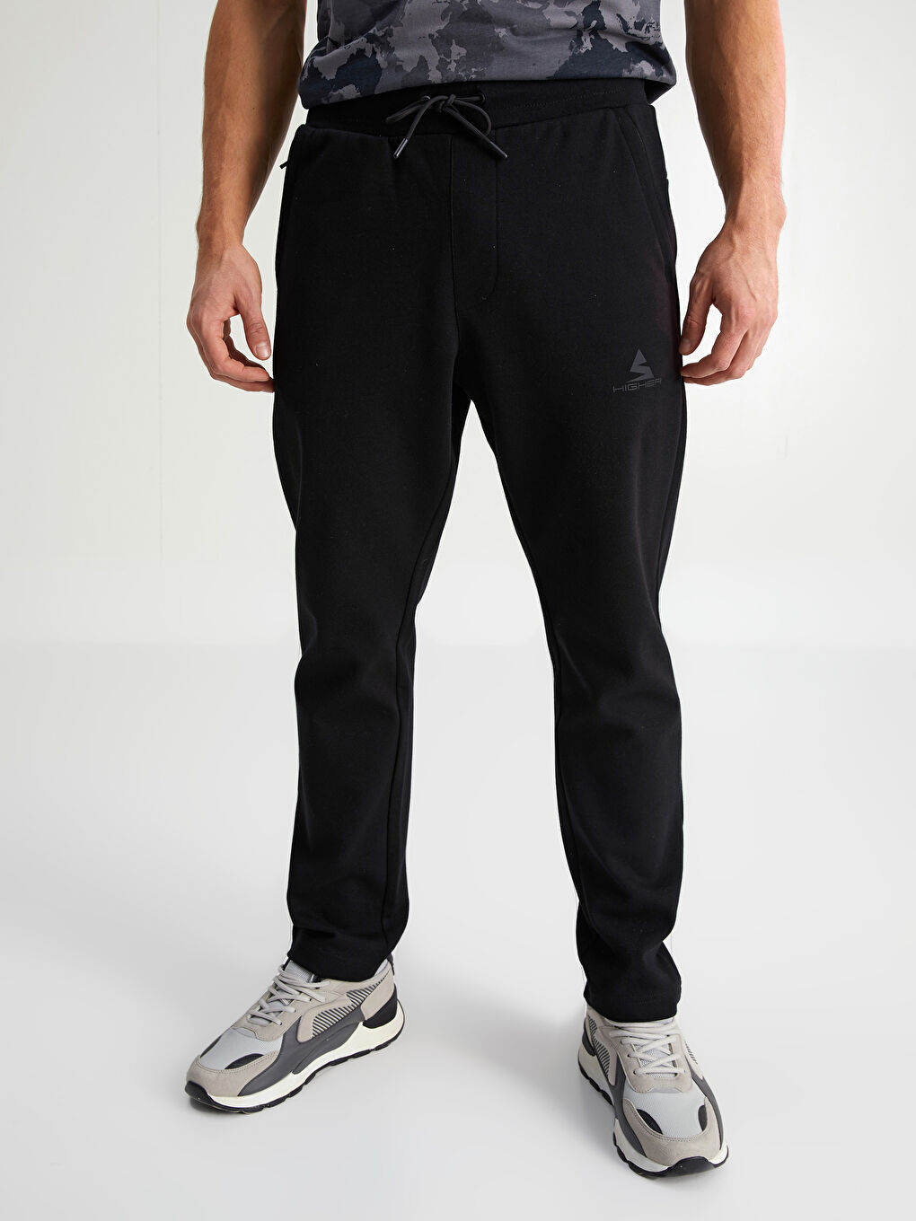 Siyah Standart Kalıp Erkek Eşofman Altı-4