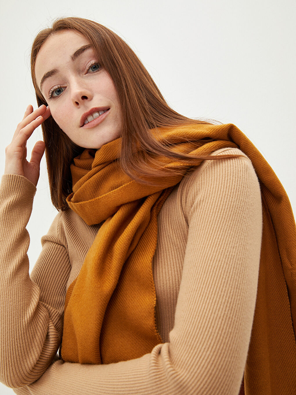 Women's Short Tasseled Plain Scarf-1