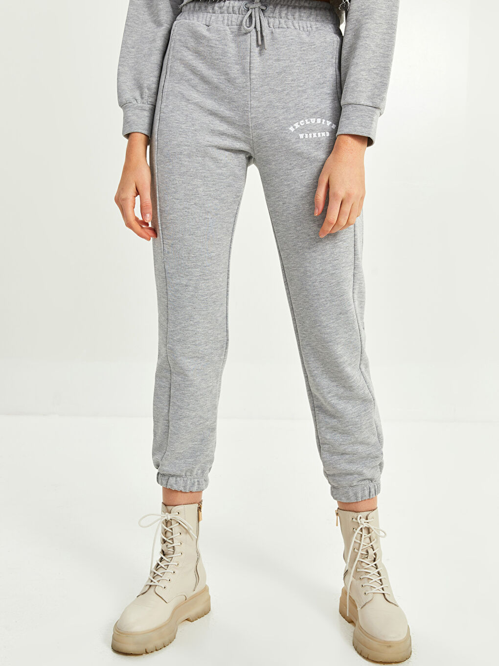 Pantalons de survêtement jogger imprimés avec slogan à taille élastiquée pour femmes-4