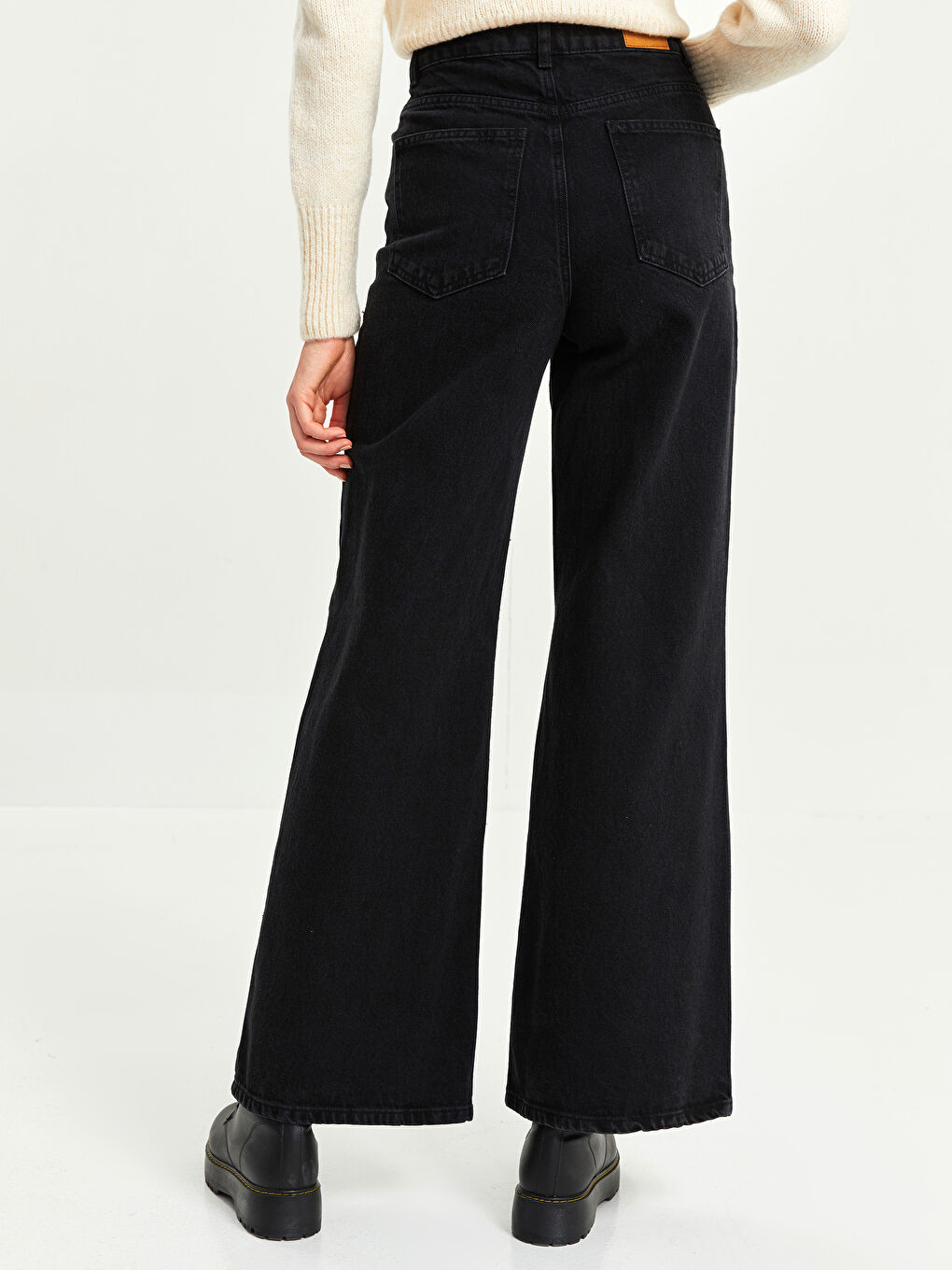 X-SIDE x Aleyna Kalaycıoğlu Women's Jeans - Wideleg Straight Pocket Detailed-5