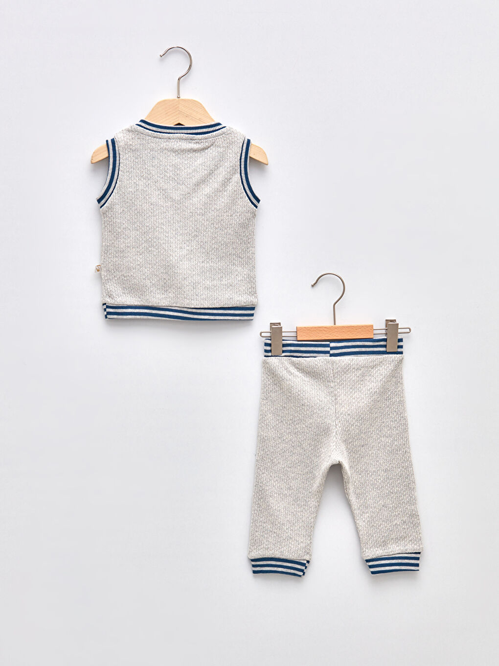 V-Neck Patterned Baby Boy Sweater and Trousers 2-Pack Set-1