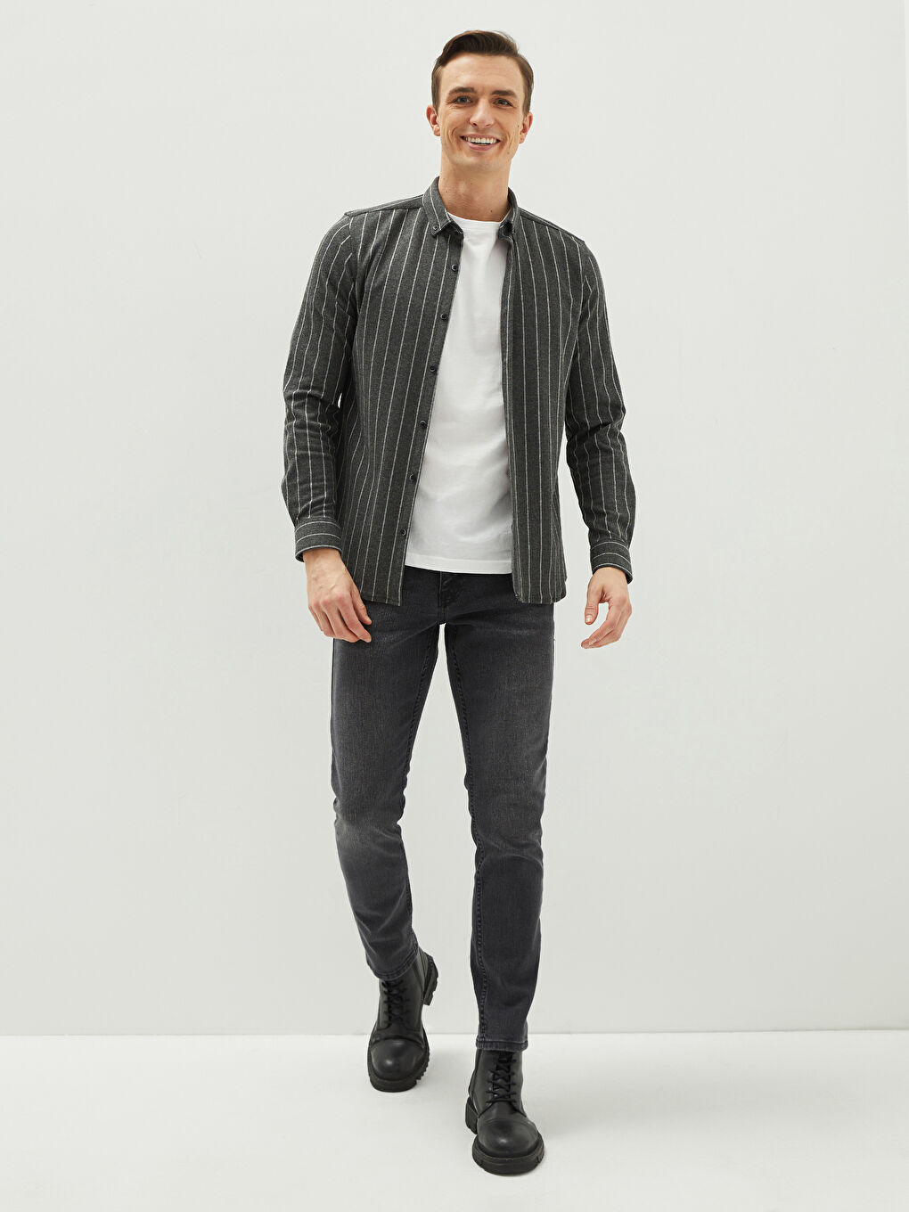 LCW Vision Slim Fit Çizgili Erkek Gömlek -W1KT85Z8-432