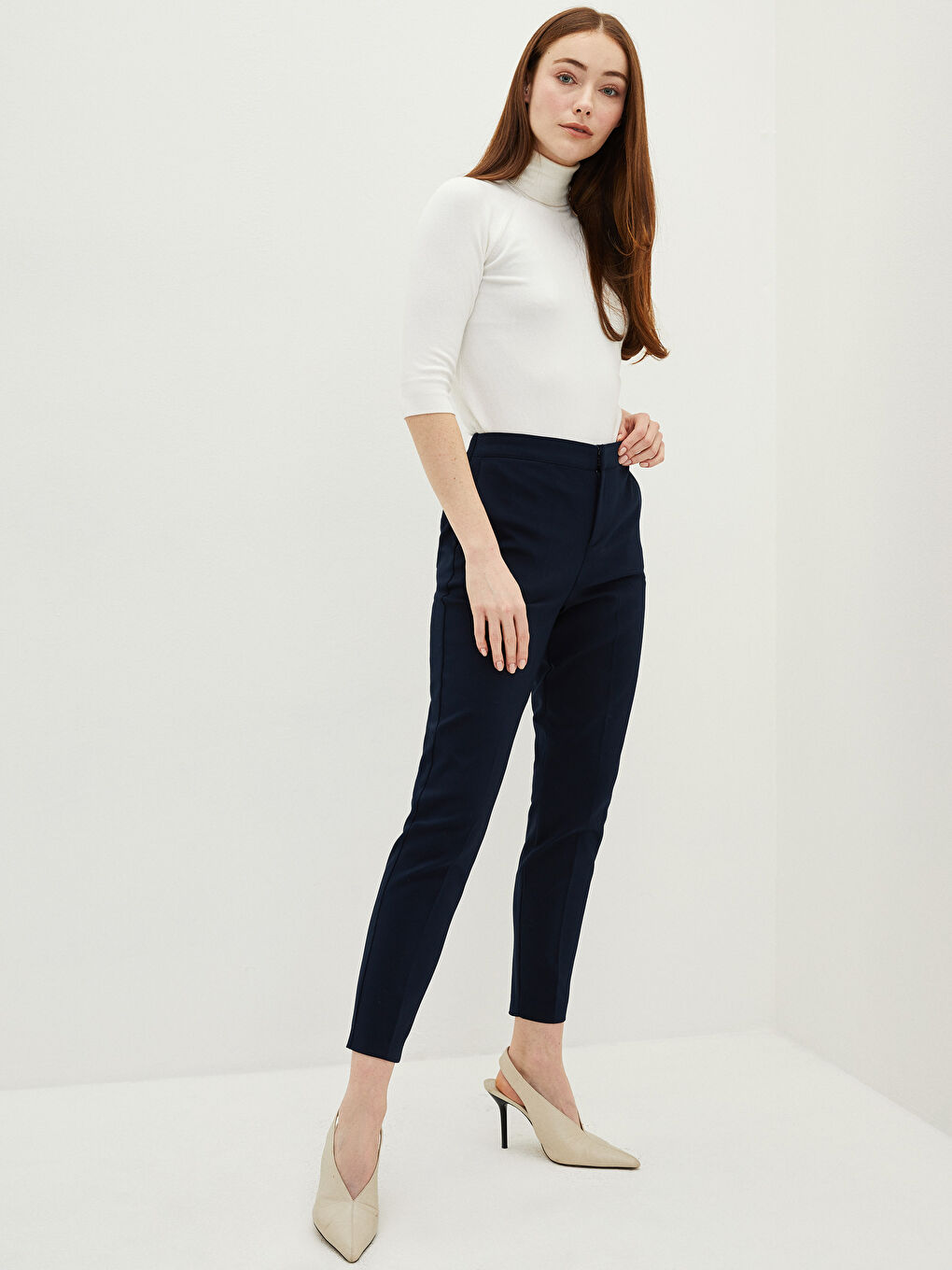 Lacivert Kadın Dar Fit Cep Detaylı Düz Pantolon