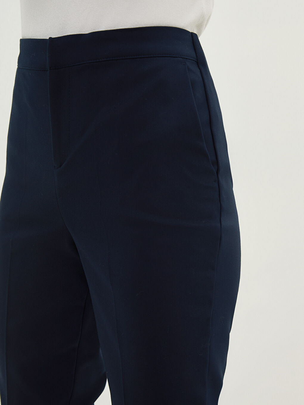 Lacivert Kadın Dar Fit Cep Detaylı Düz Pantolon-4