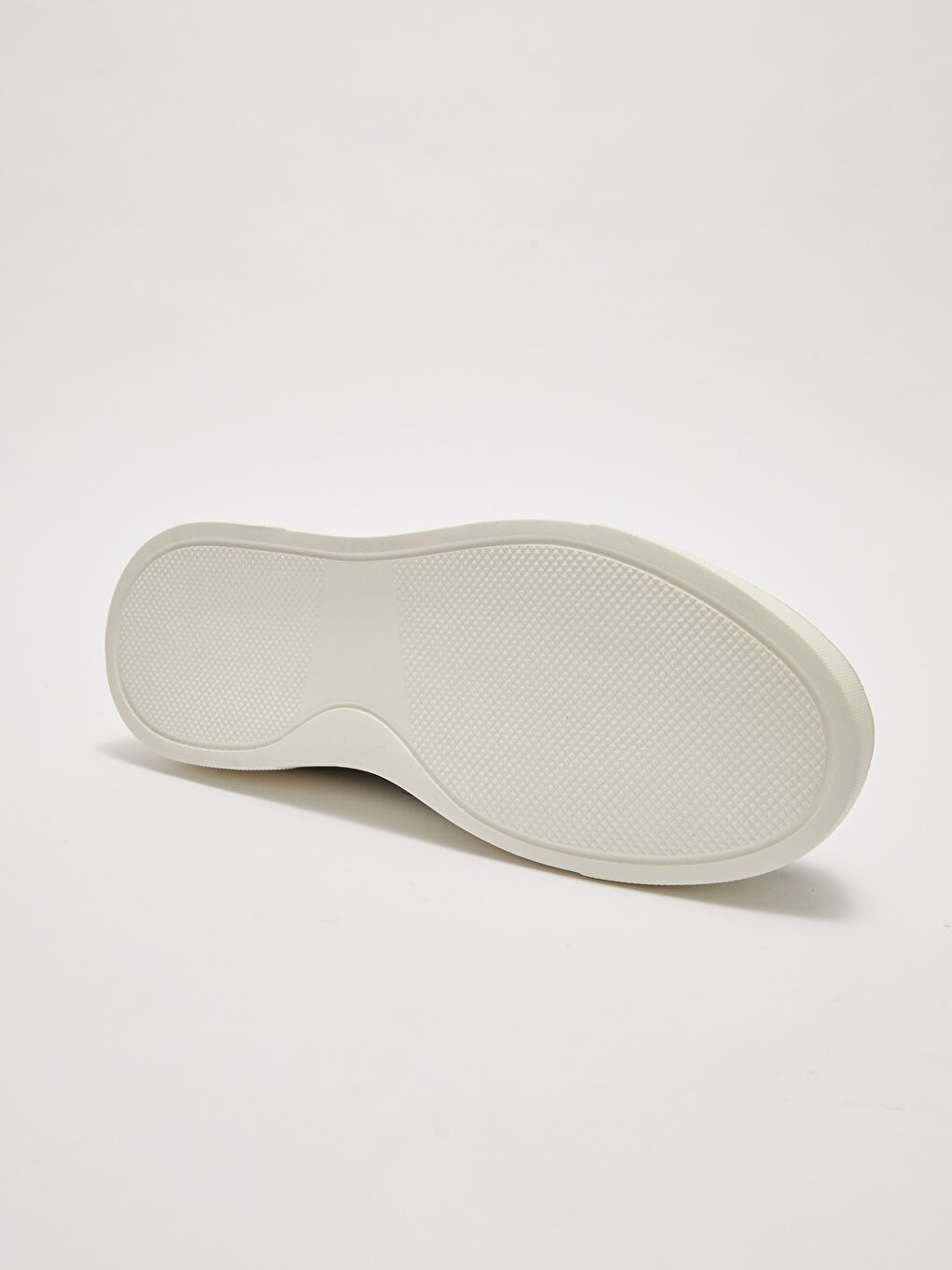 حذاء رياضي رجالي برباط ونعل سميك بمظهر جلد-3