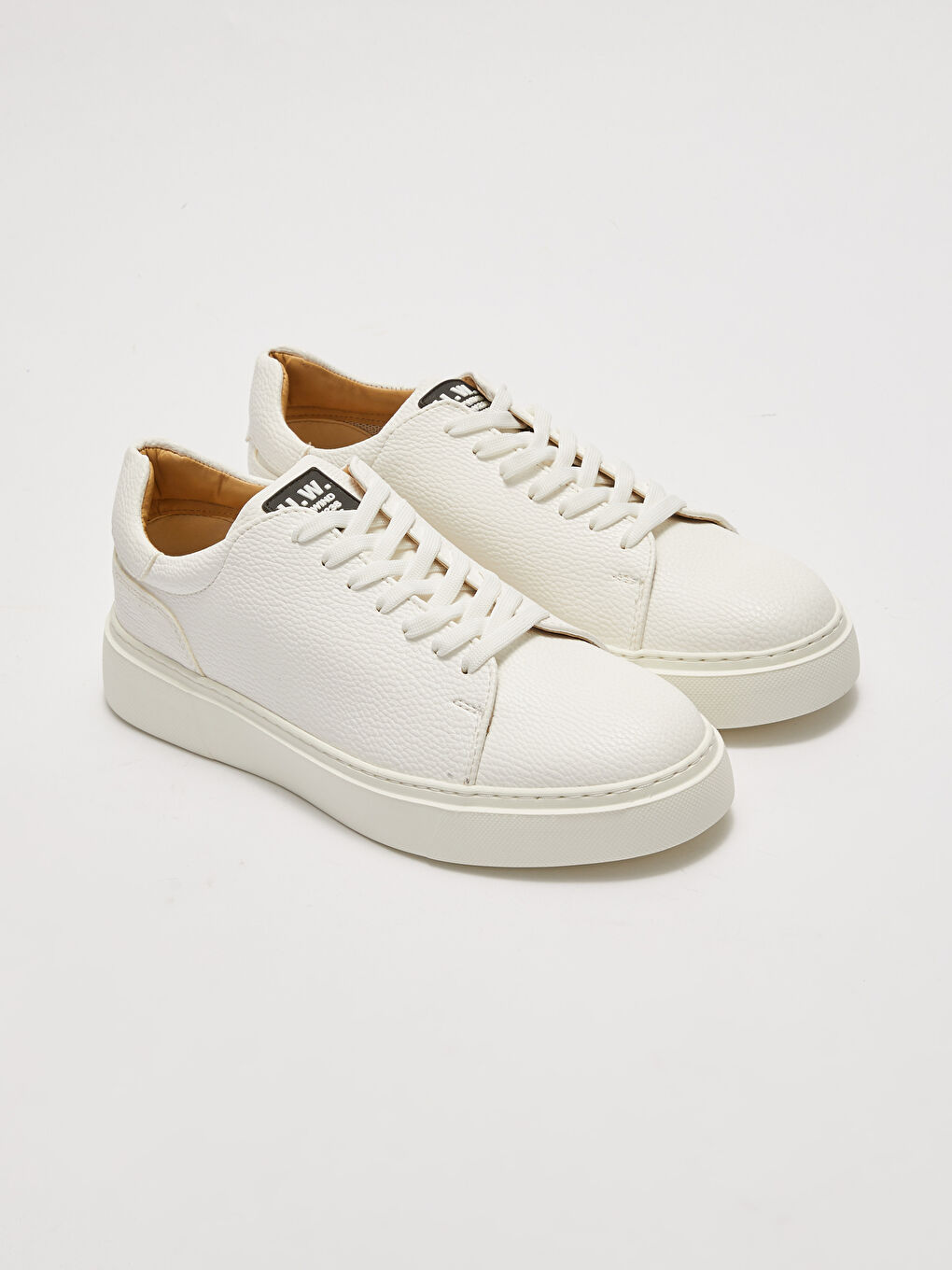 Beyaz Deri Görünümlü Bağcıklı Erkek Spor Ayakkabı