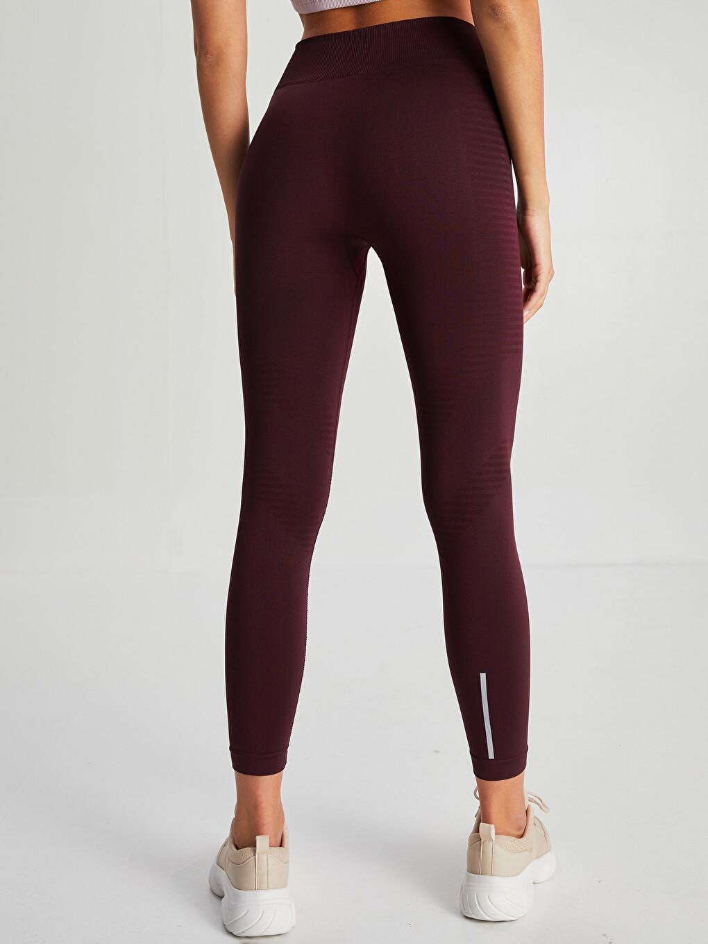 Reflector Printed Seamless Women's Outdoor Tights With Elastic Waist-4