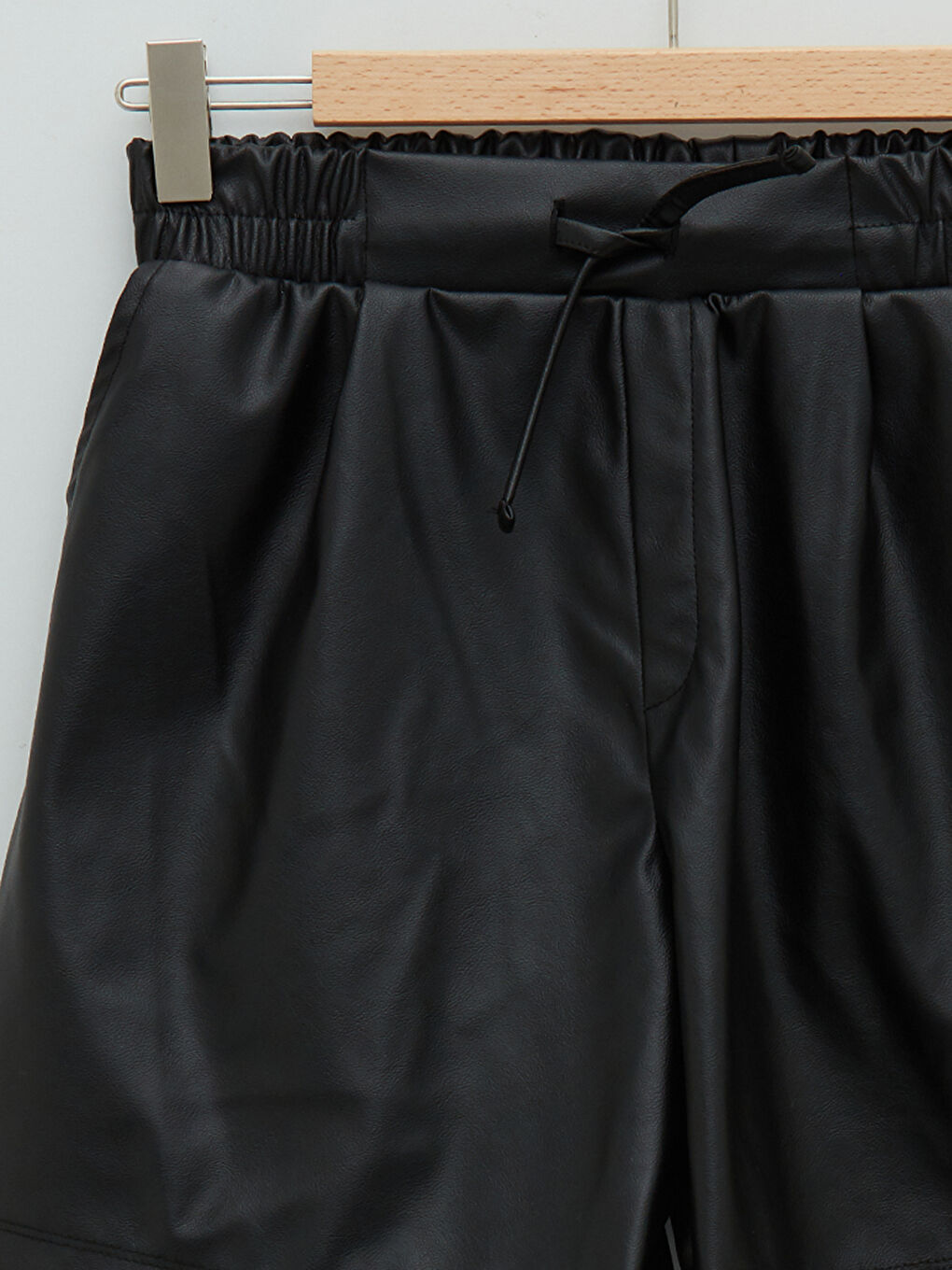 Shorts en similicuir à taille élastique pour fille-2