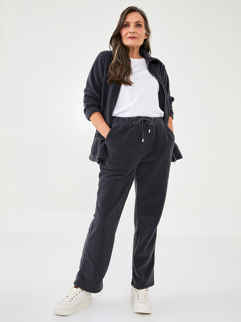 Спортивные штаны из флиса с эластичной талией и плоскими карманами для женщин-1