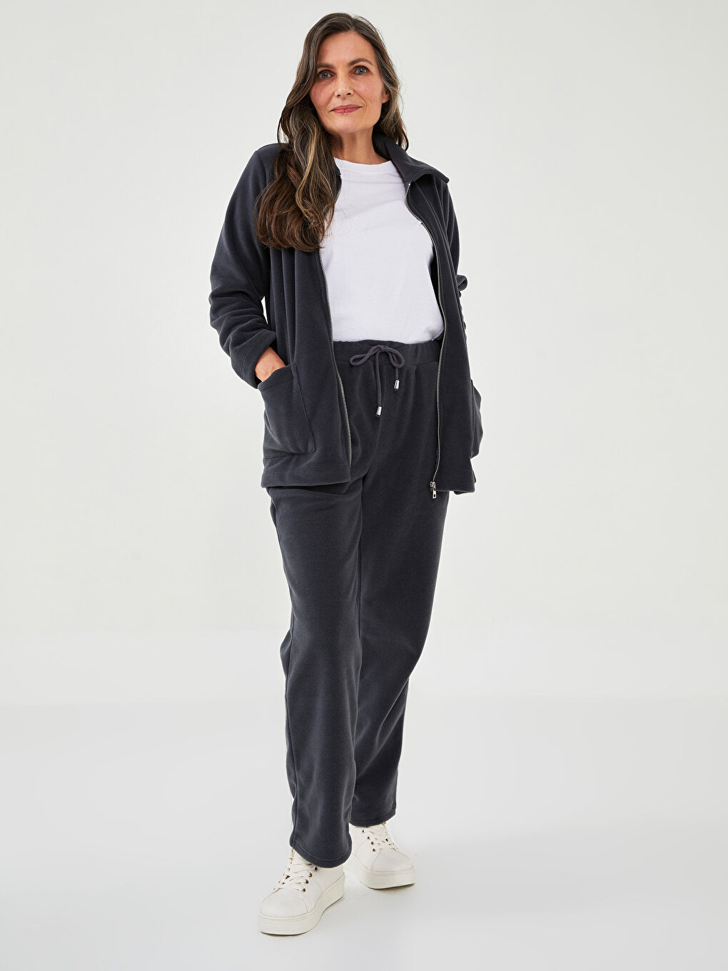 Спортивные штаны из флиса с эластичной талией и плоскими карманами для женщин-2