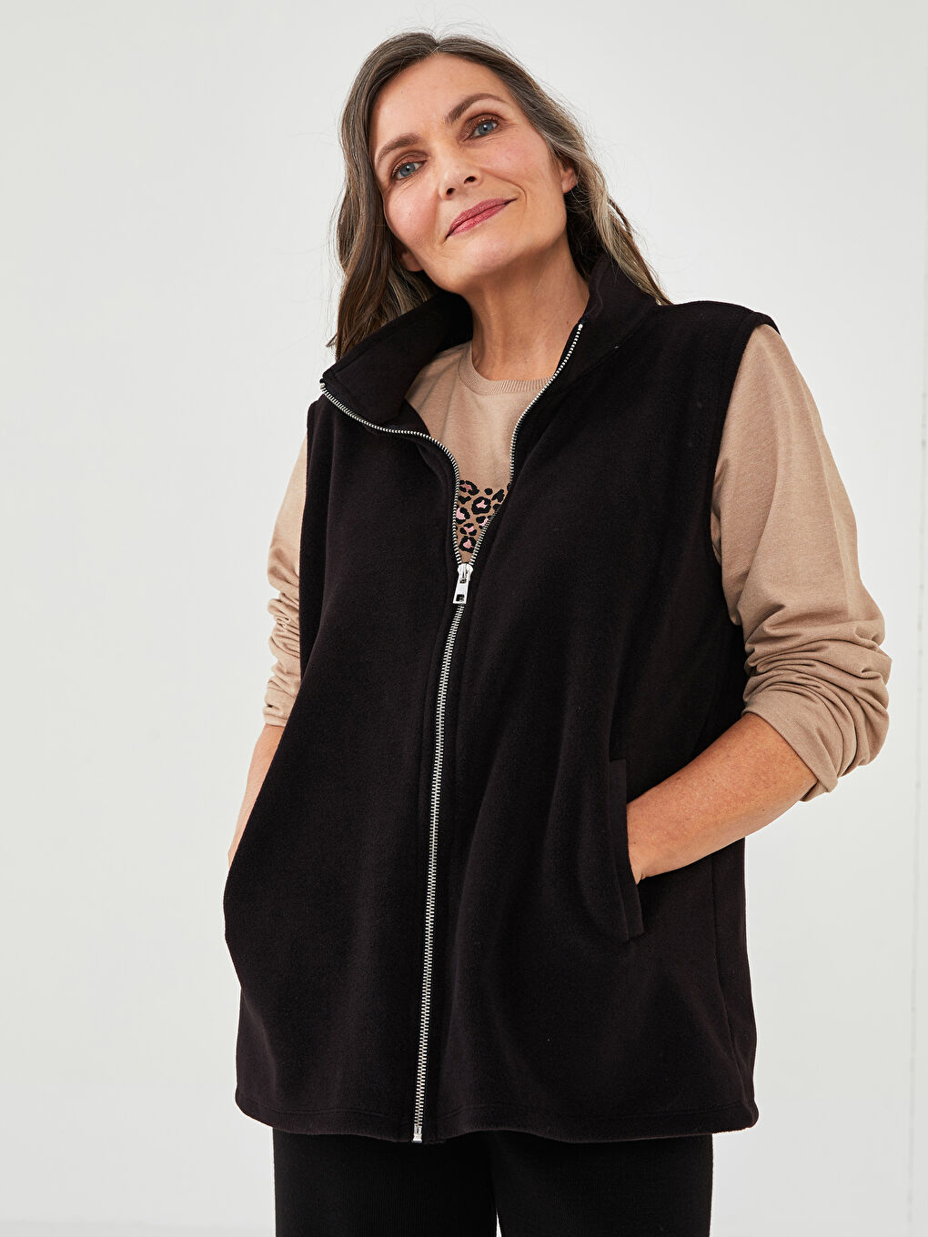 Gilet Uni en Polaire pour Femmes à Col Cheminée-1