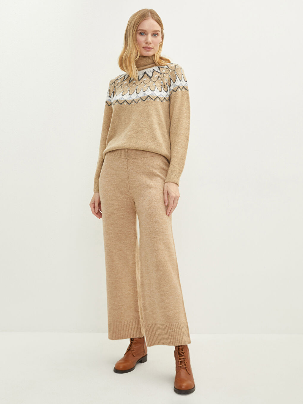 Women's Elasticated Waist Plain Knitwear Trousers-1