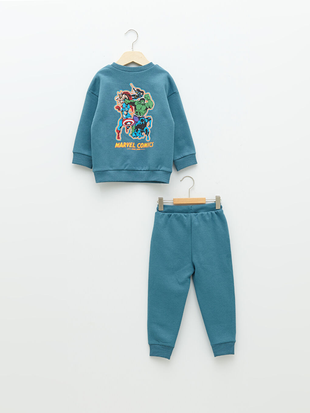 LC Waikiki Crew Neck Long Sleeve Marvel Comics Printed Baby Boy Sweatshirt and Pants 2-Pack -W1KY60Z1-H5U