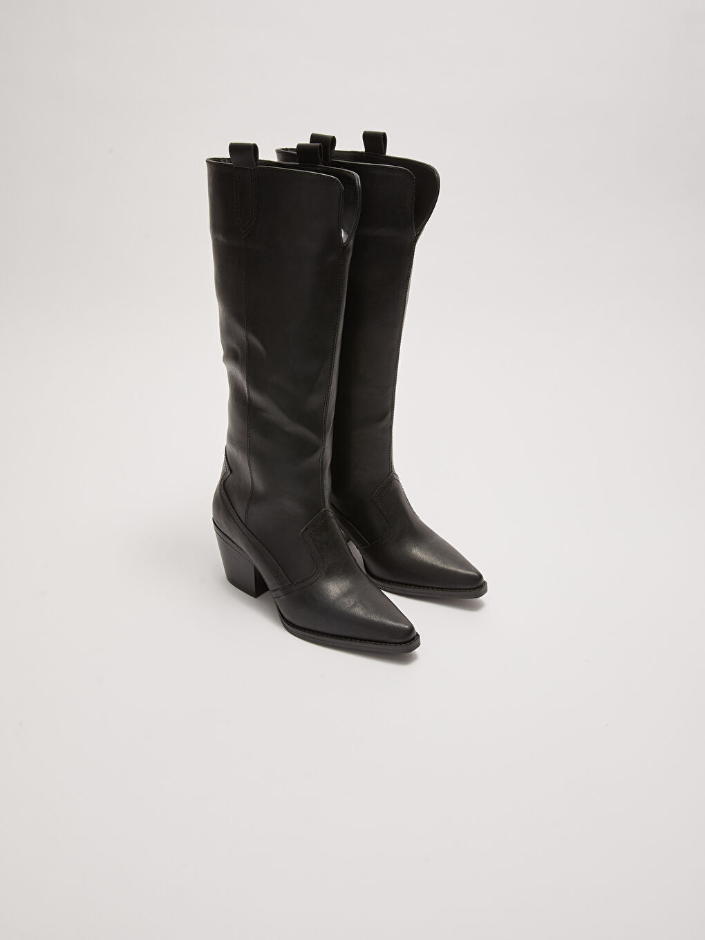 ქალის ქუსლიანი ჩექმები წაწვეტილი ცხვირით ტყავის იერსახით-5