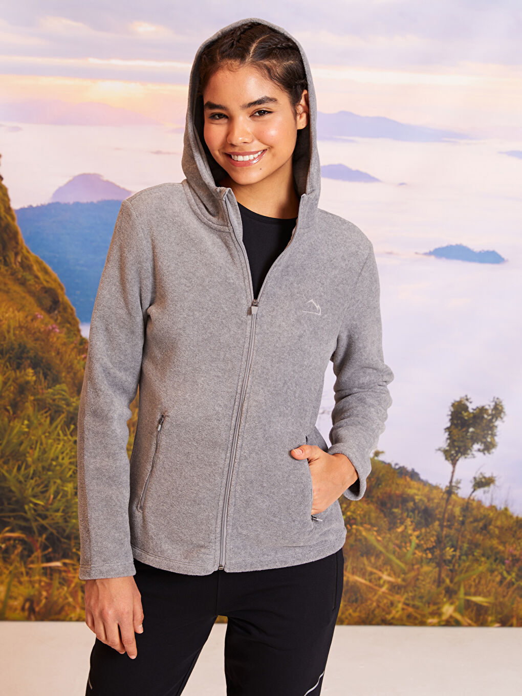 Gri Kapüşonlu Nakışlı Uzun Kollu Kadın Spor Hırka-2