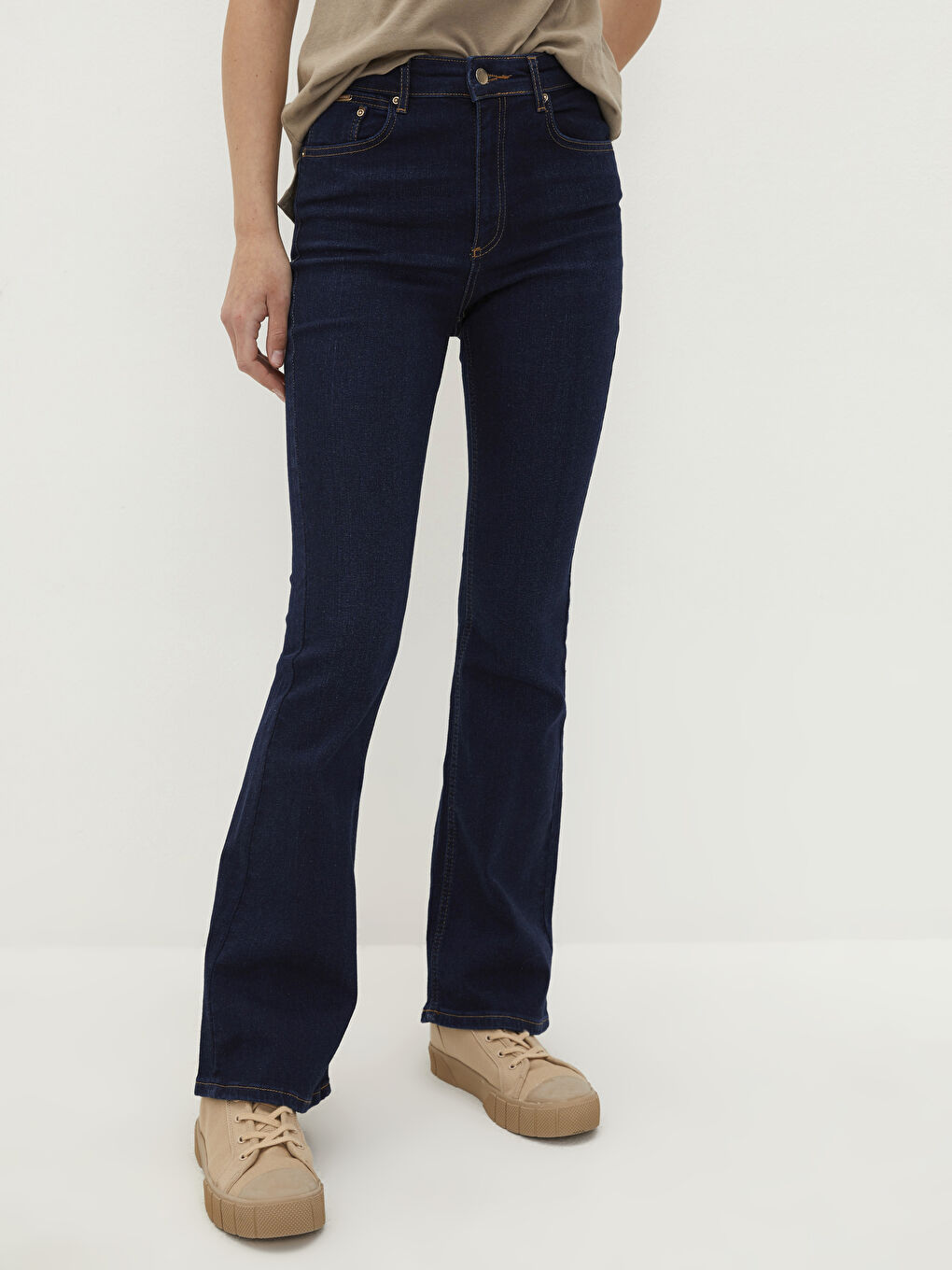 Farmerke sa visokim strukom Mars Flare za Žene-2