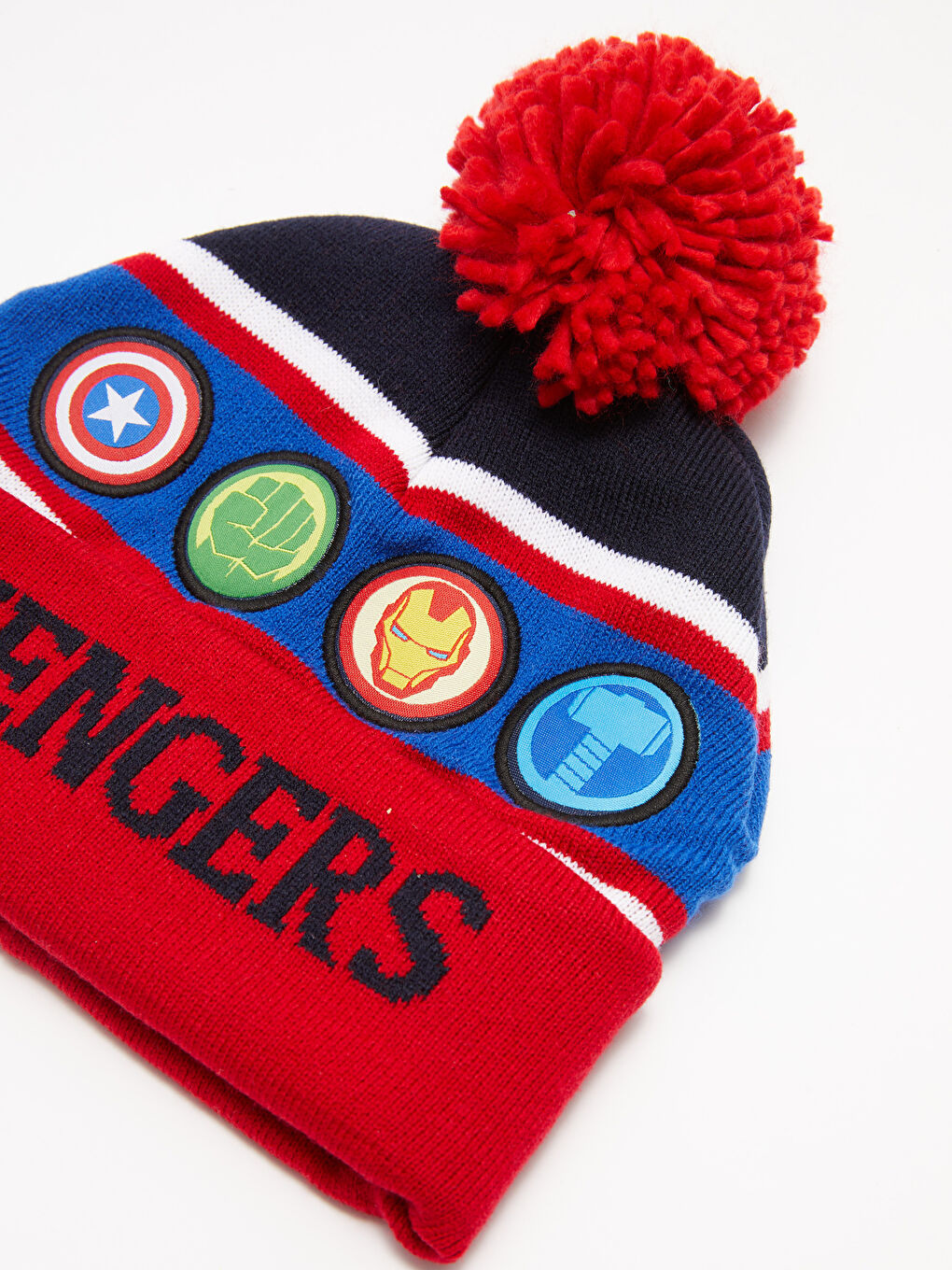 LCW ACCESSORIES Лицензиран комплект плетиво Avengers - момчешка шапка, шал и ръкавици, 3 части -W1L205Z4-M0T
