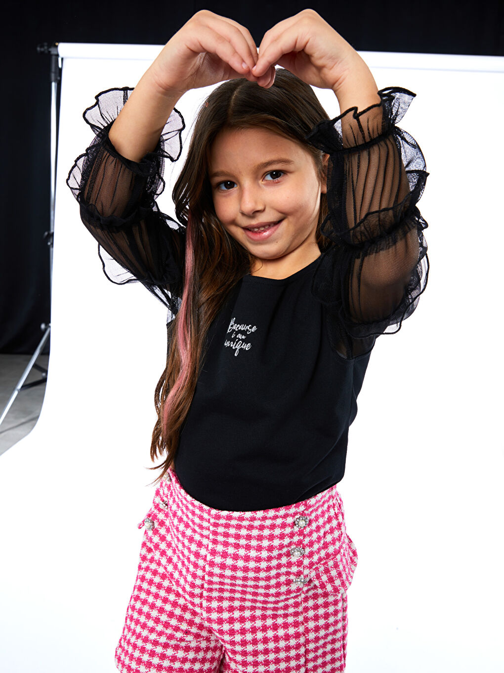 Fuşya Ekose Desenli Kız Çocuk Gabardin Şort-1