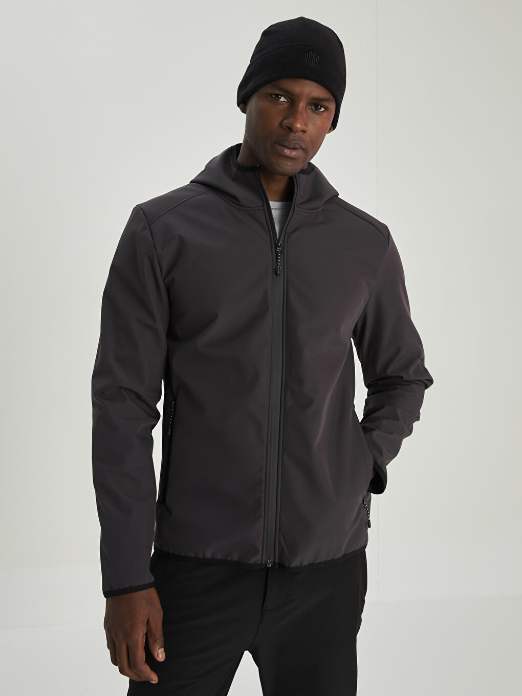 Antrasit Standart Kalıp Kapüşonlu Erkek Yağmurluk-1