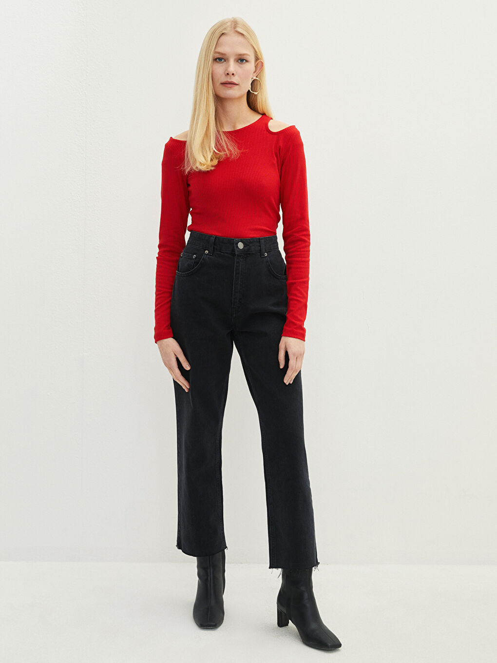 Kırmızı Bisiklet Yaka DÜz Uzun Kollu Kaşkorse Kumaş Kadın Tişört-2