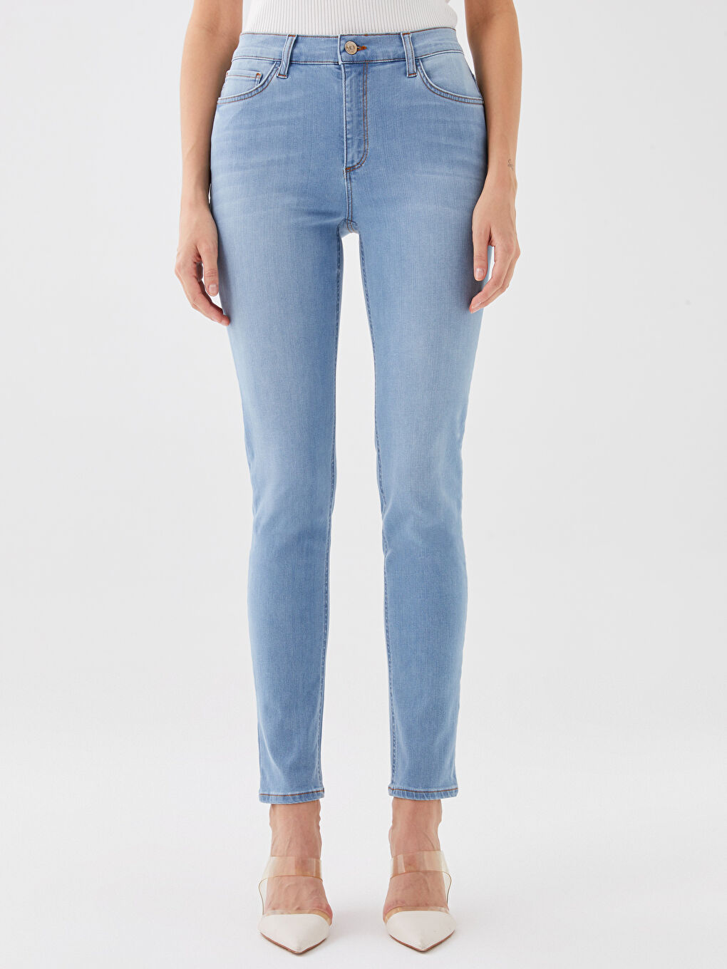 Женские джинсы слим-фит из обычного денима-2