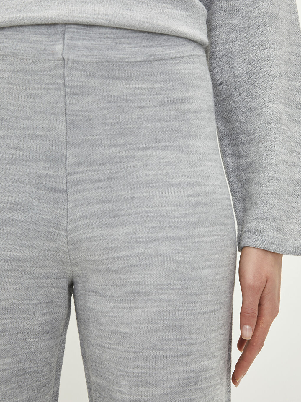 Gri Kadın Beli Lastikli Düz Triko Pantolon-4