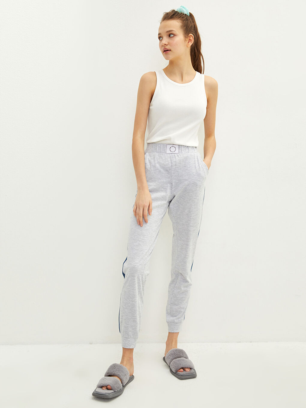 Gri Beli Lastikli Baskılı Kadın Jogger Pijama Alt-1