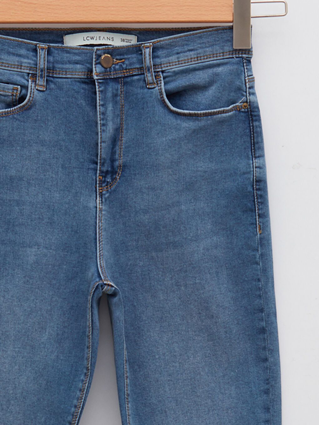 جينز نسائي سليم فيت بتفاصيل الجيوب-6