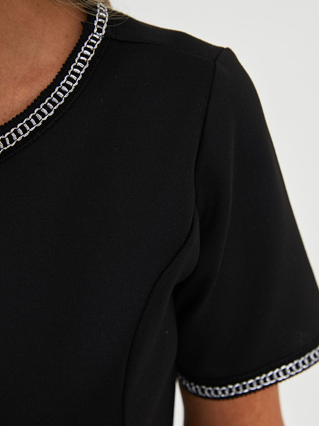 Rochie pentru Femei din Țesătură Ponte, Croială A, Mânecă Scurtă și Guler Rotund-3