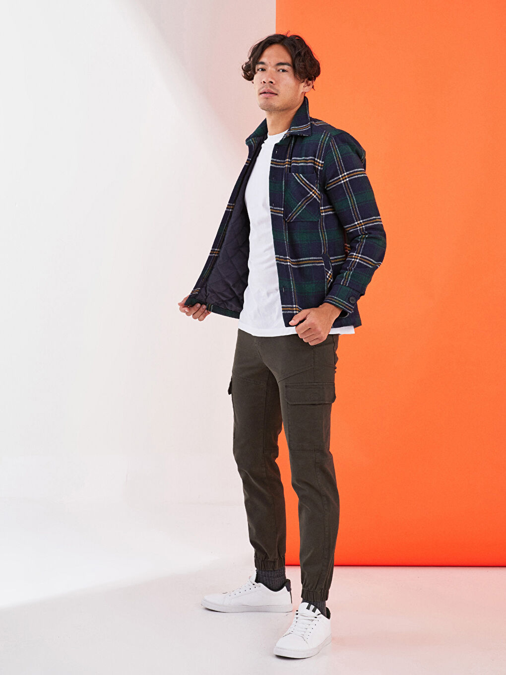 Jachetă Cămașă din Flanel pentru Bărbați cu Mânecă Lungă și Croială Regulară în Carouri-3