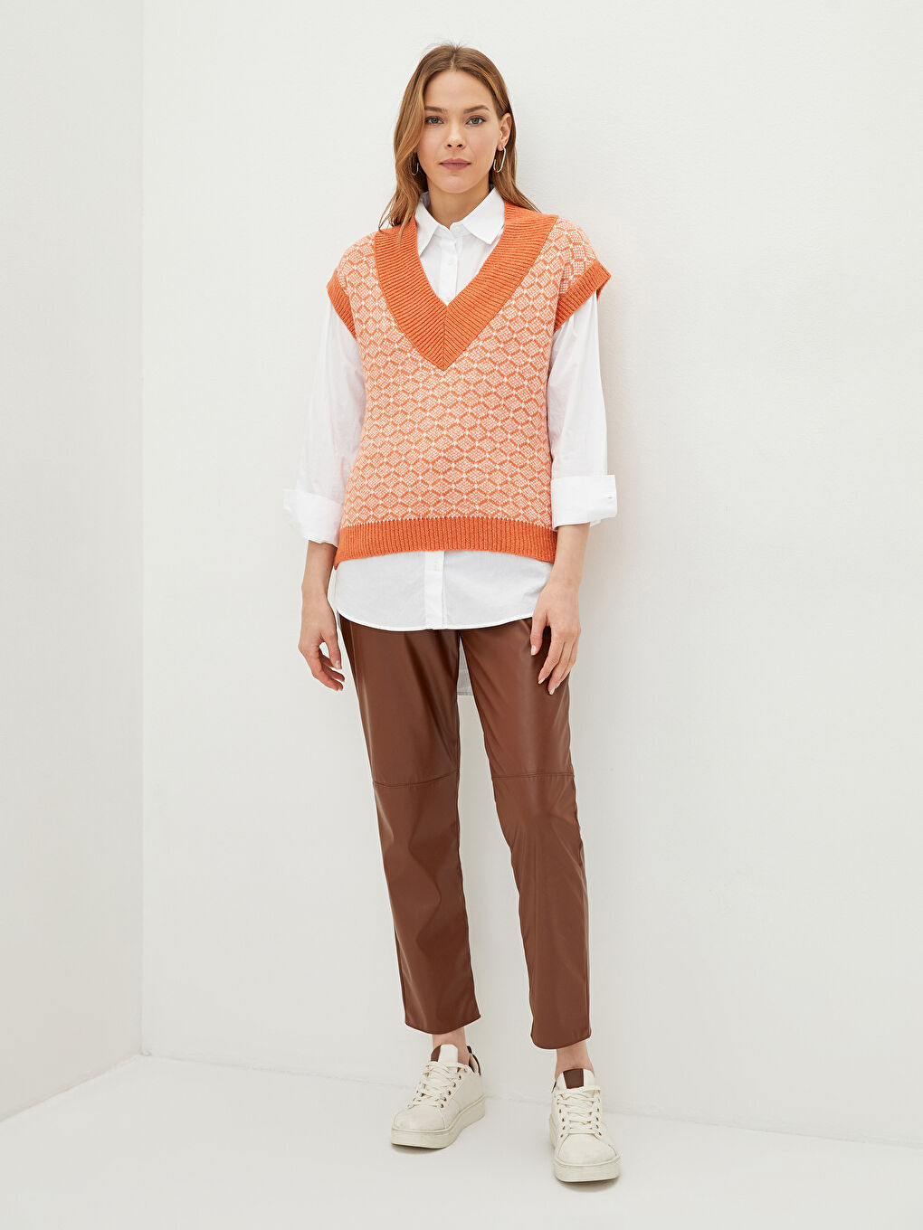 V Neck Patterned Women's Tricot Sweater-1