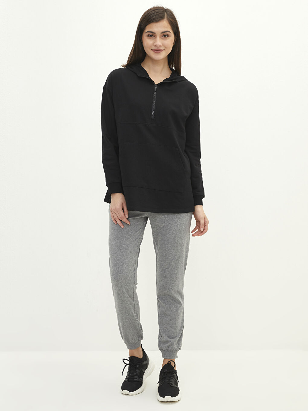 Siyah Kapüşonlu Düz Uzun Kollu Oversize Kadın Sweatshirt-2