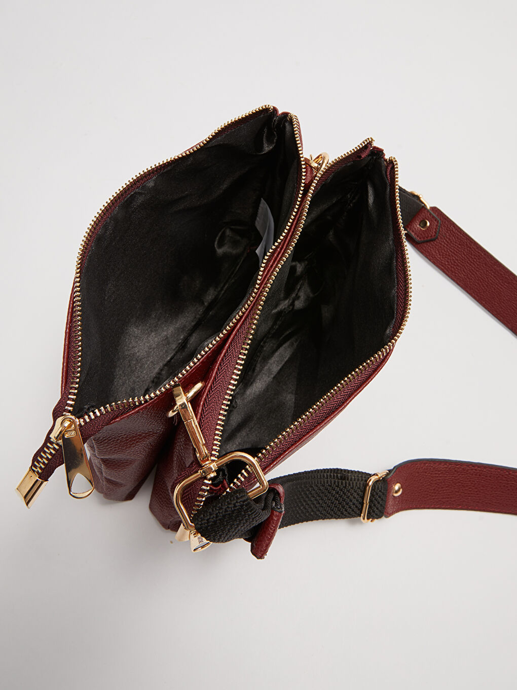 Bordo Ayarlanabilir Askılı Kadın Kol Çantası-6