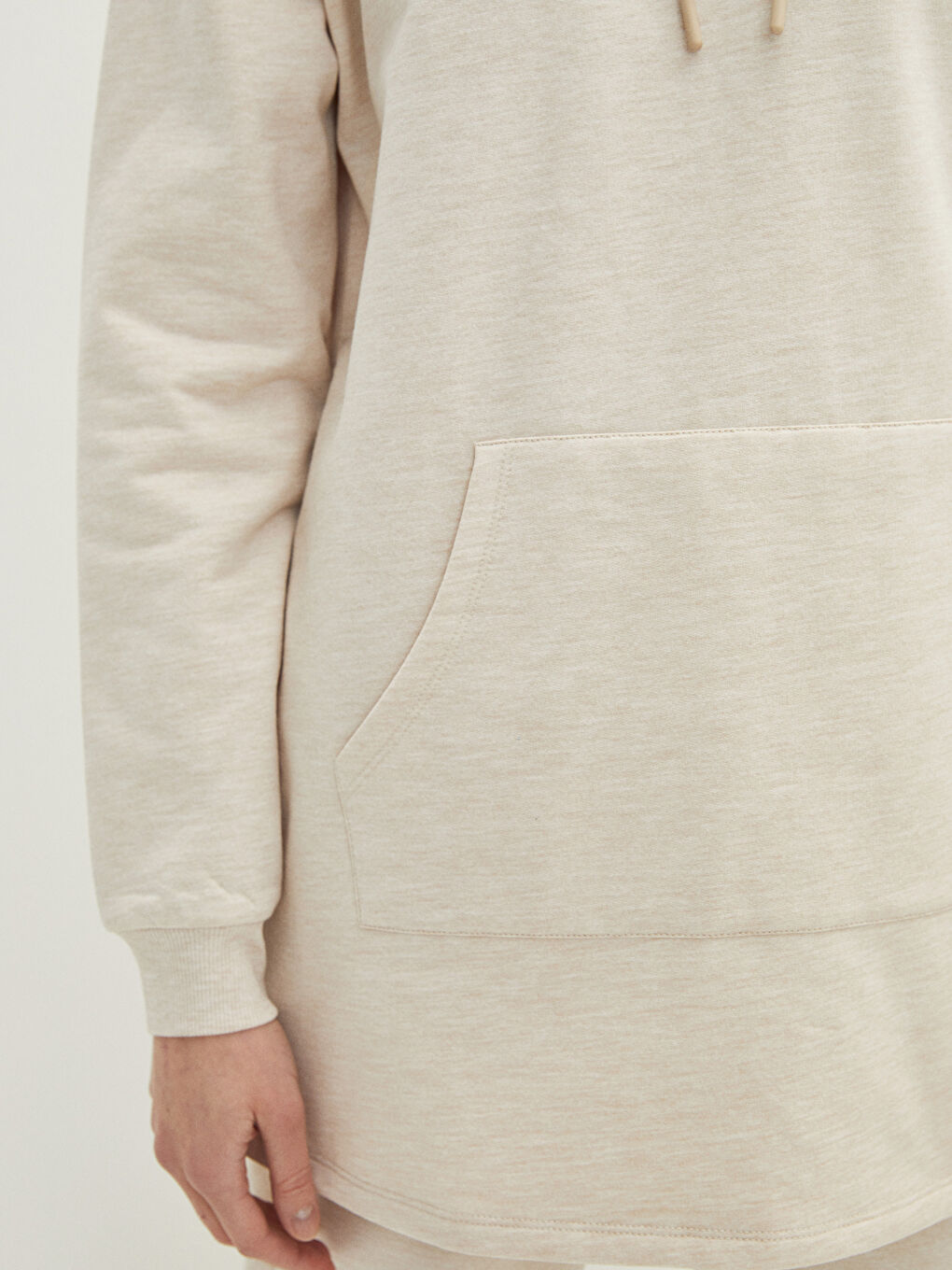 Bej Kapüşonlu Düz Uzun Kollu Kadın Sweatshirt-3