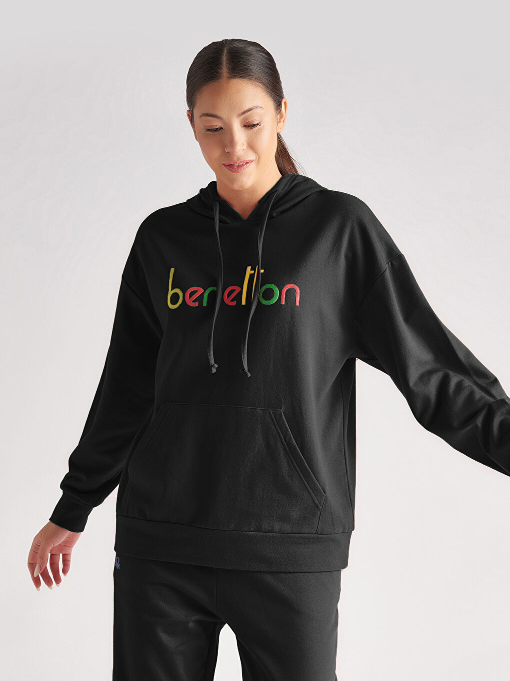 United Colors Of Benetton Siyah Baskılı Oversize Uzun Kollu Kadın Sweatshirt