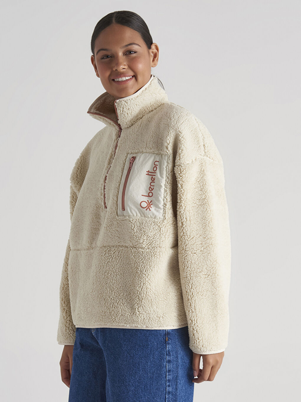 Ekru Dik Yaka Düz Cep Detaylı Uzun Kollu Kadın Sweatshirt-5