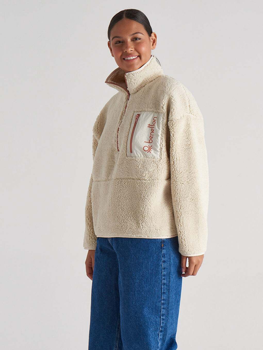 Ekru Dik Yaka Düz Cep Detaylı Uzun Kollu Kadın Sweatshirt-3