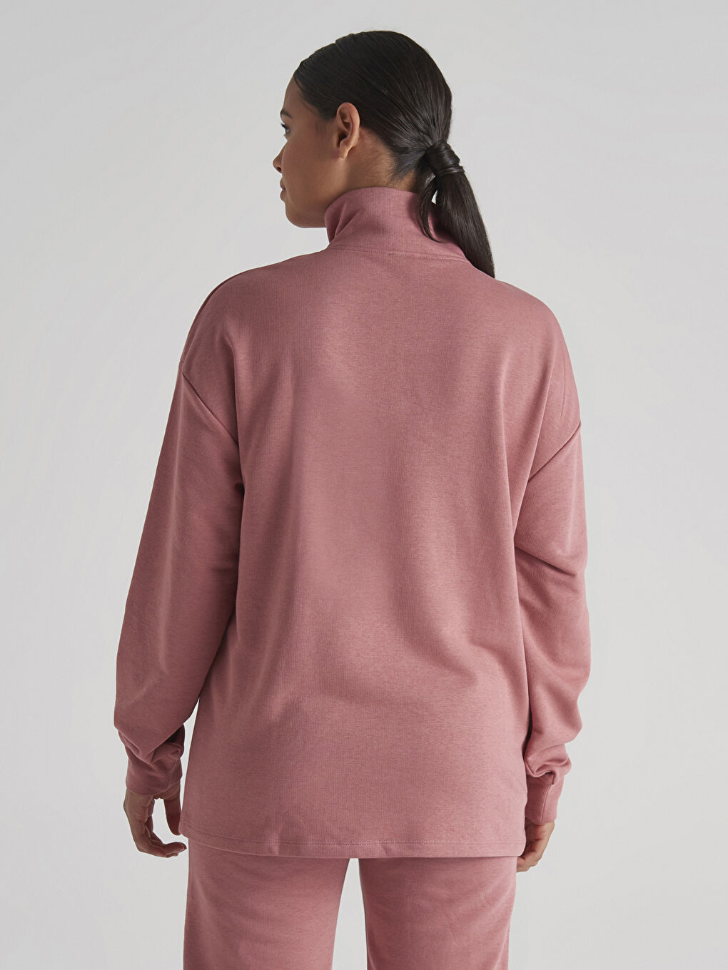 Pembe Dik Yaka Baskılı Uzun Kollu Kadın Sweatshirt-7