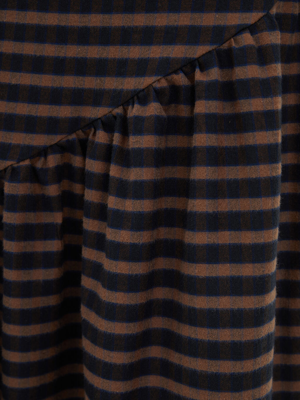 جيبة نسائية بنقشة وخصر مرن-4