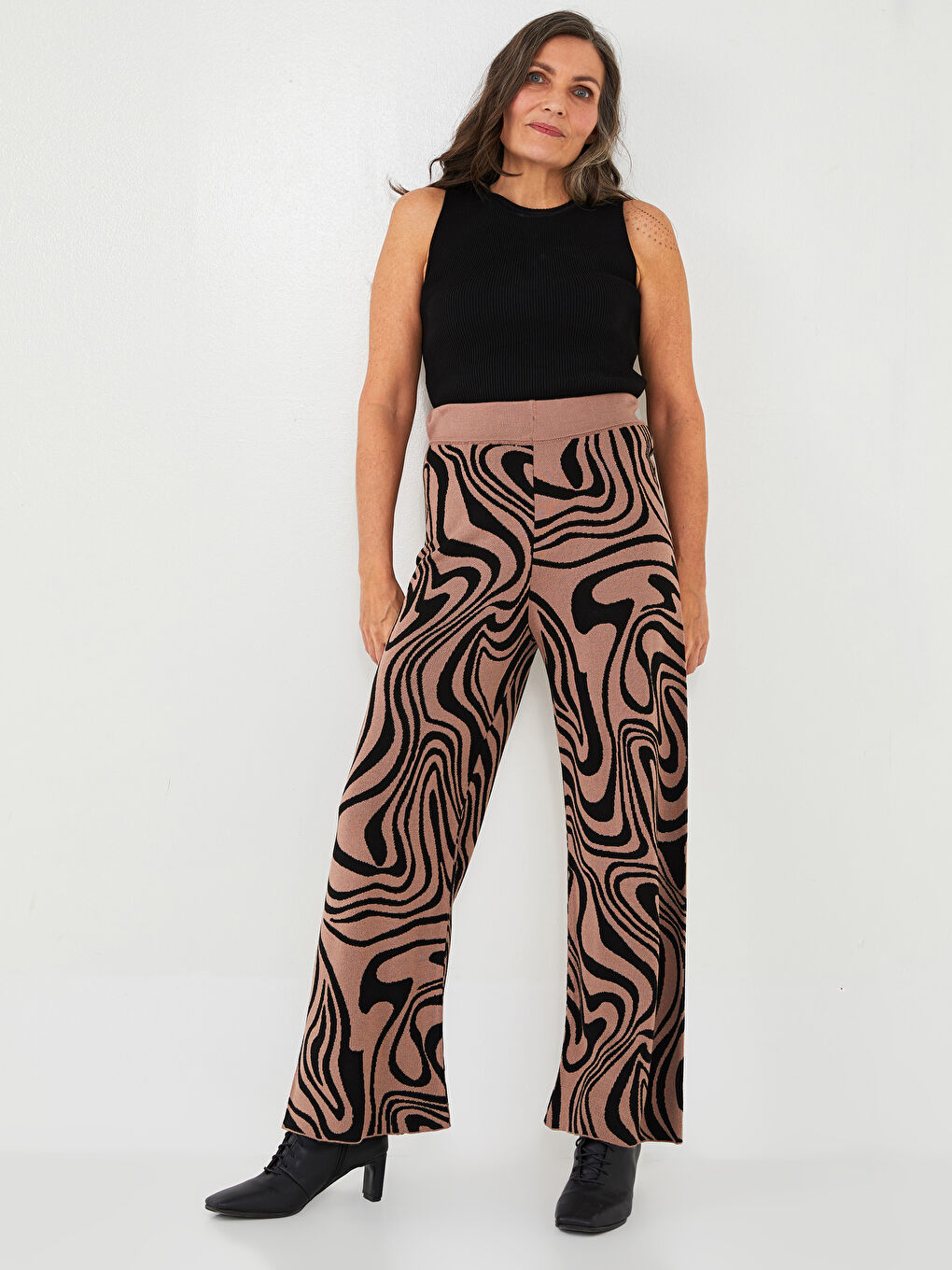 Kahverengi Beli Lastikli Desenli Kadın Triko Pantolon-1