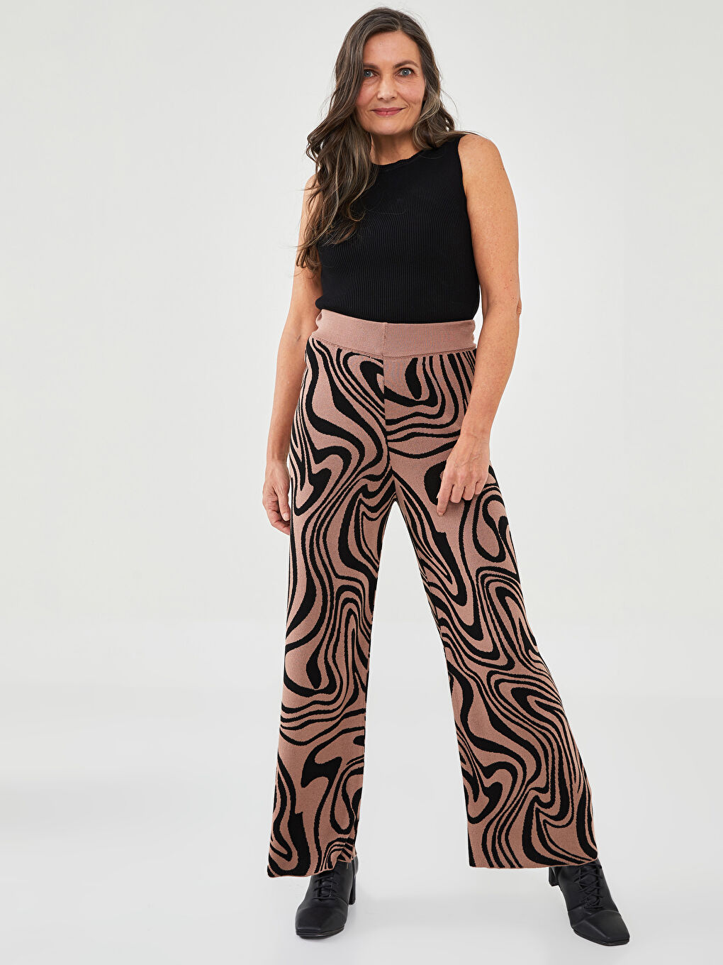 Kahverengi Beli Lastikli Desenli Kadın Triko Pantolon-5