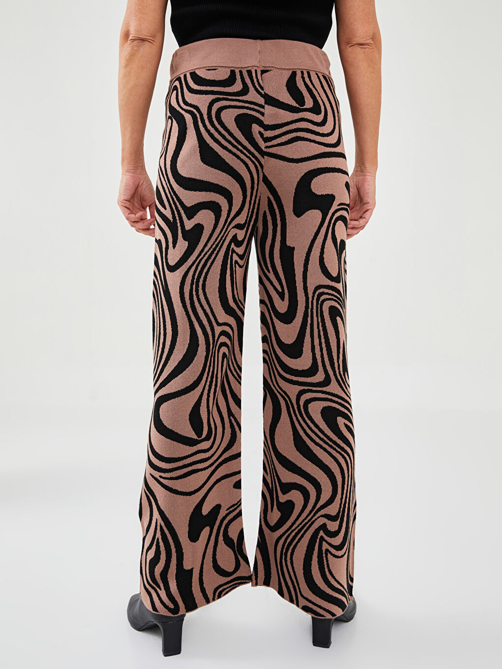 Kahverengi Beli Lastikli Desenli Kadın Triko Pantolon-11