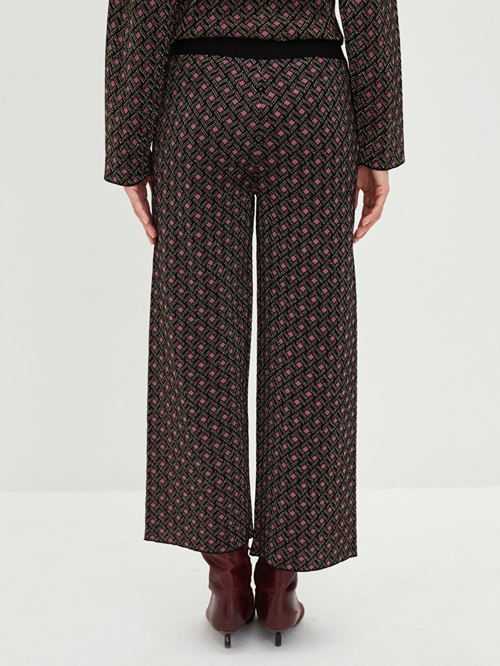 LCWAIKIKI Classic Elastic Waist Patterned Women's Knit Trousers -W1L978Z8-CVL