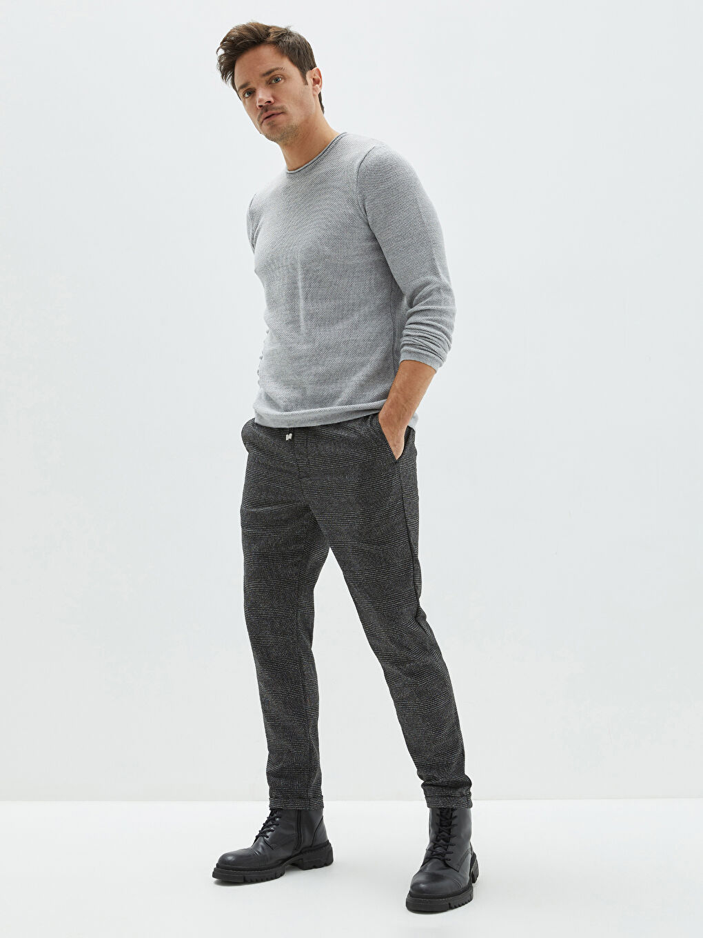 Crew Neck Long Sleeve Men's Tricot Sweater-2