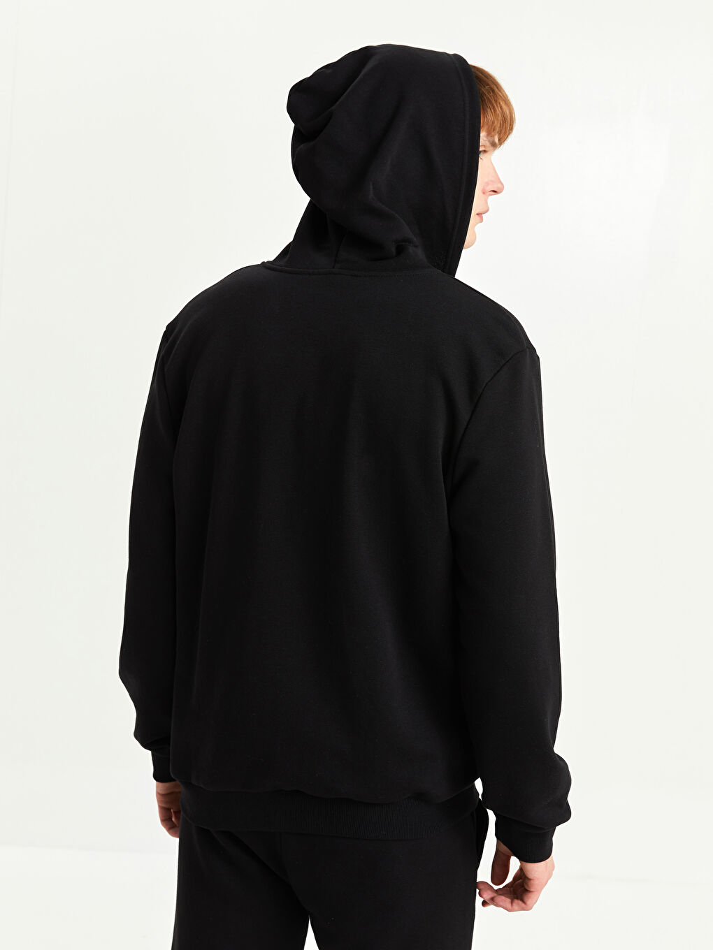 Siyah Kapüşonlu Uzun Kollu Erkek Fermuarlı Sweatshirt-4