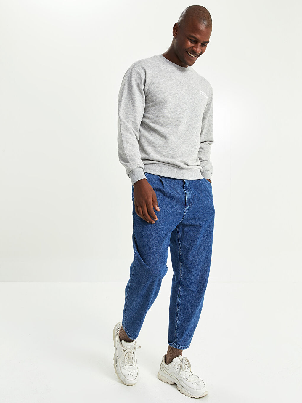 Gri Bisiklet Yaka Uzun Kollu Baskılı Erkek Sweatshirt-3