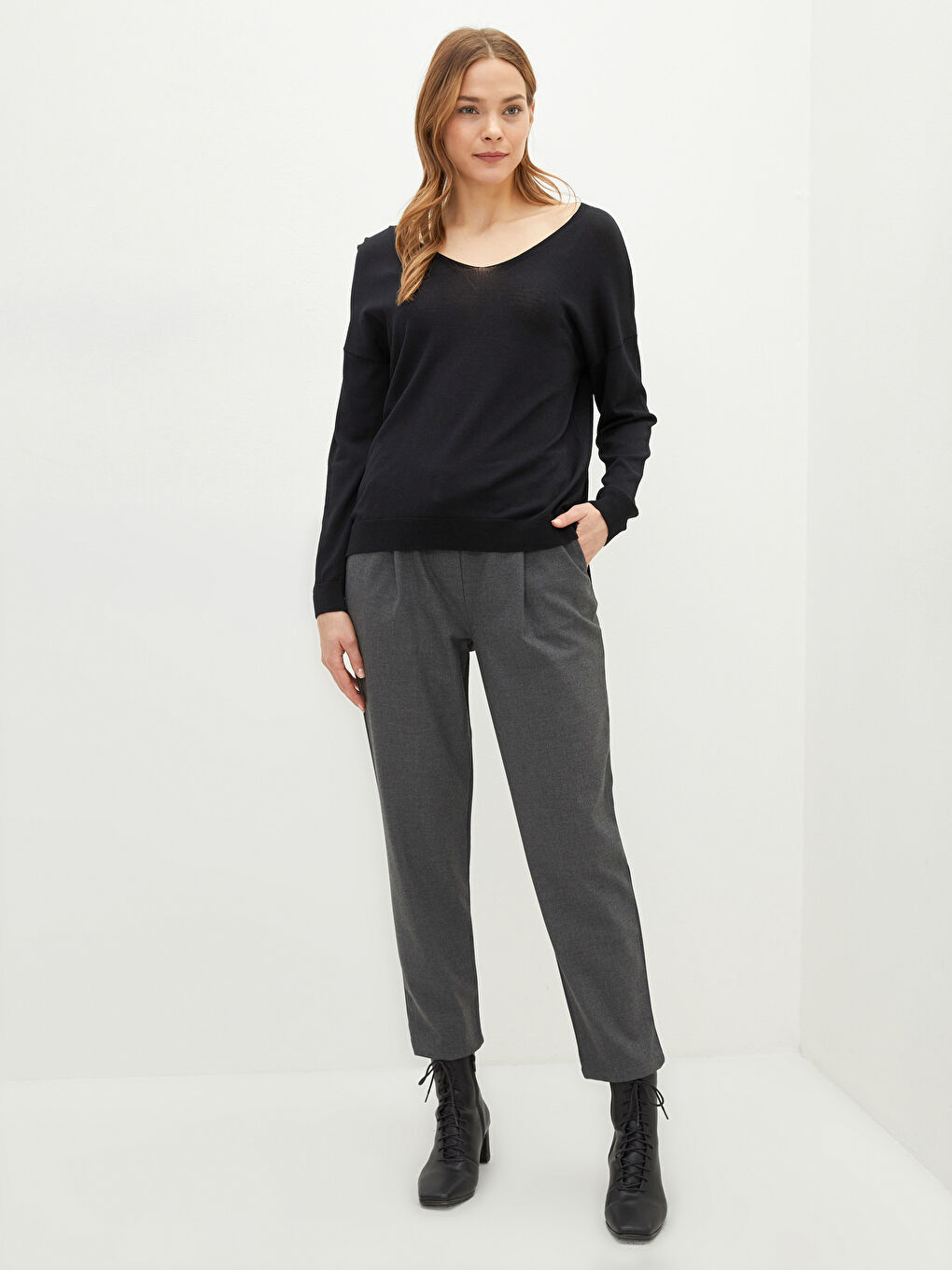 Elastic Waist Comfortable Fit Pocket Detailed Women's Trousers-1