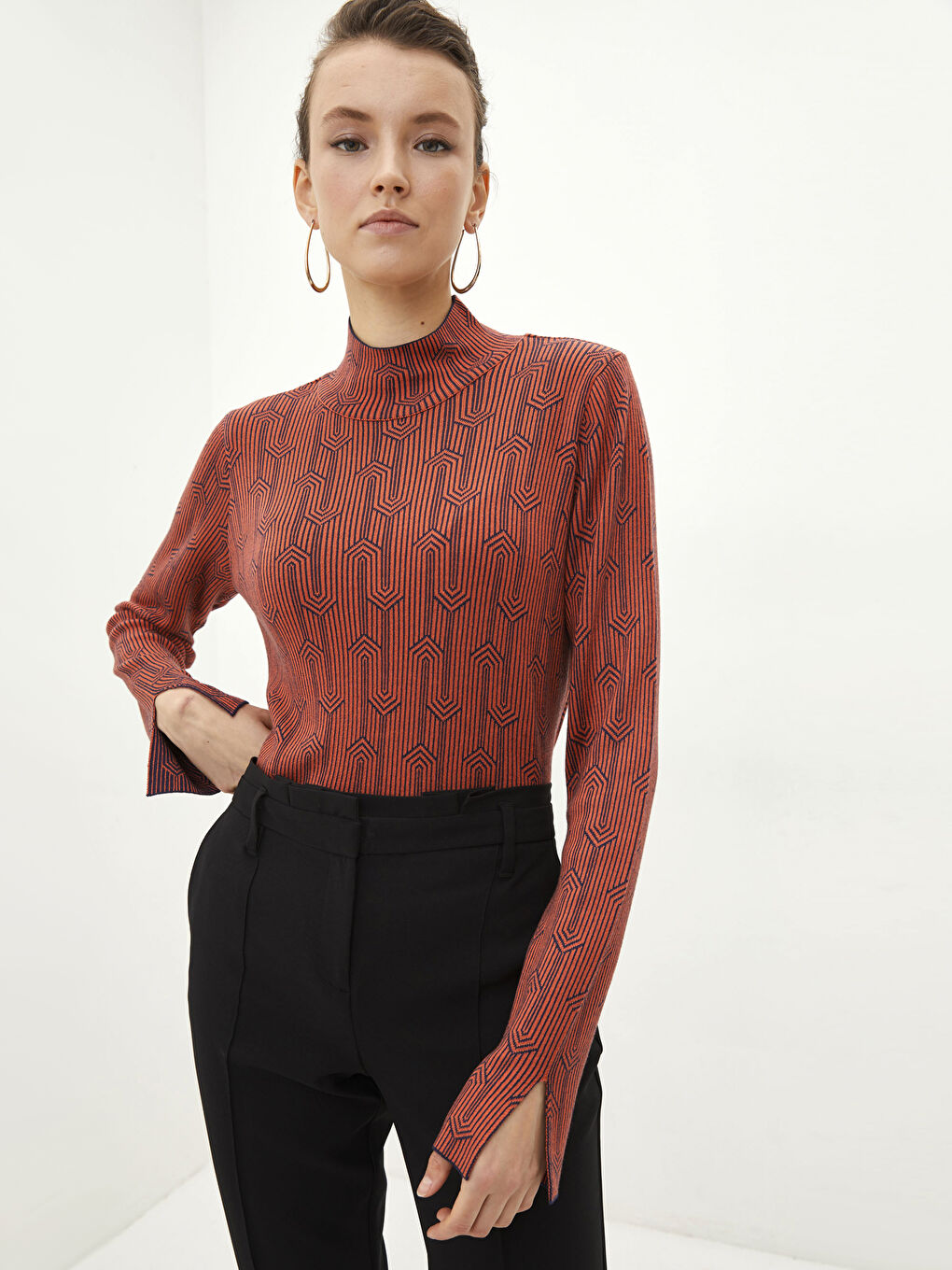 Turuncu Yarım Balıkçı Yaka Desenli Uzun Kollu Kadın Triko Kazak-1