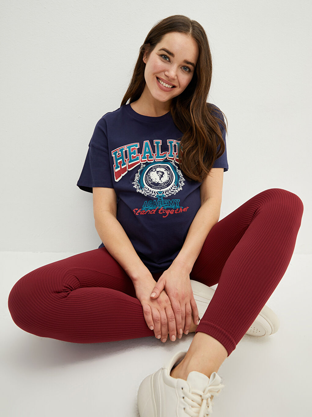 LCWAIKIKI Maternity Rundhalsausschnitt Bedrucktes Kurzarm Baumwolle Mutterschafts-T-Shirt -W1LE18Z8-HFH